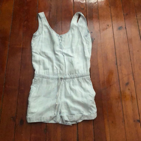 Anthropologie Dresses & Skirts - Anthropology Cloth and stone romper!